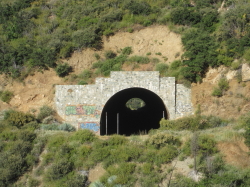 Tunnel 2