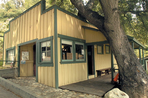 Lizzie's Trail Inn